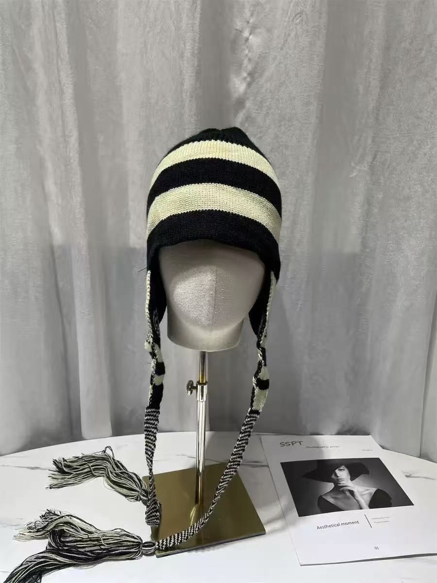 Anime NANA Hat Stripe Tassel E - đánh giá và giá Nana Anime Merchandise