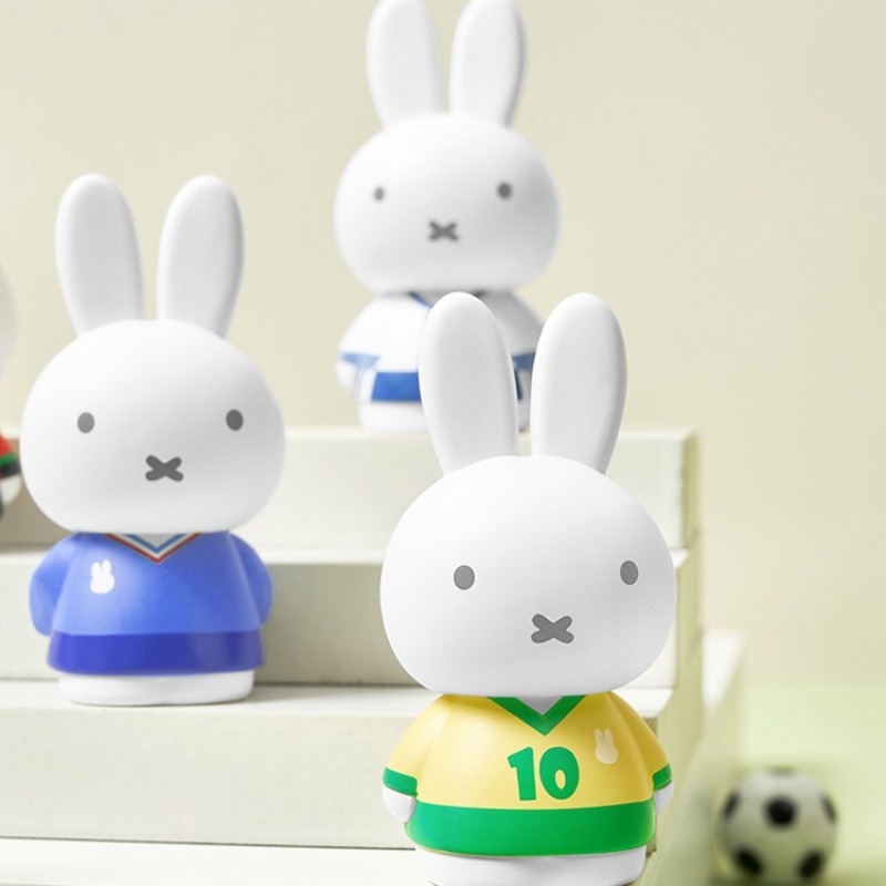 Miffys Genuine Sports Collecti - đánh giá và giá Anime Merchandise Box Set